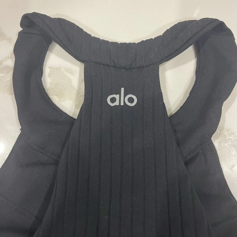 Like-new ALO Unite Rib-Knit Cropped Bra Tank - XS - Picture 5 of 6